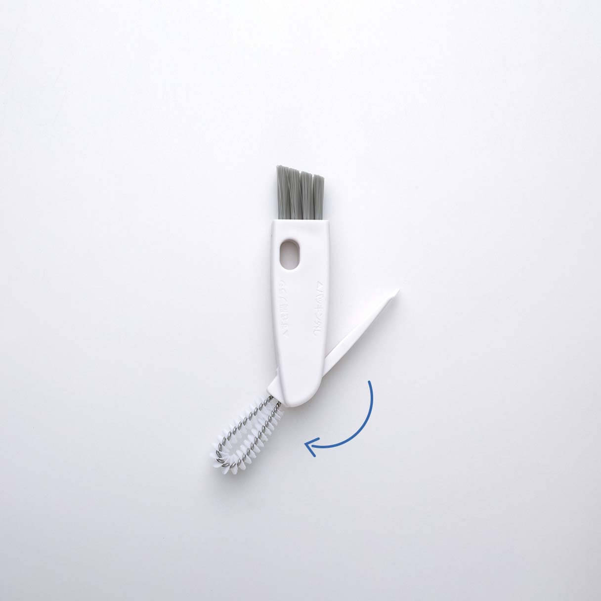 細いブラシなどの可動部分を開く動きを示したメーカー図です。
