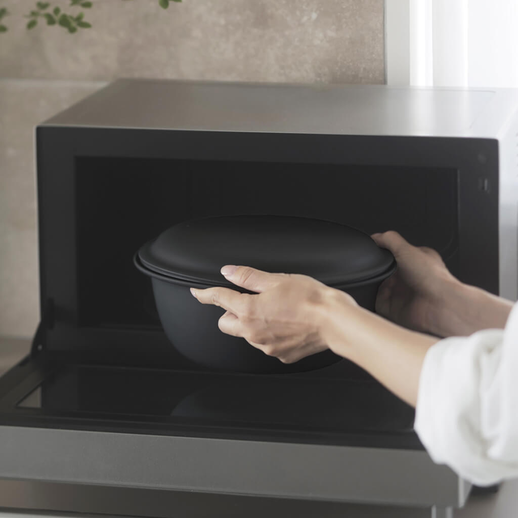 電子レンジに入れる公式使用例。直火・グリル・オーブントースターには使いません。