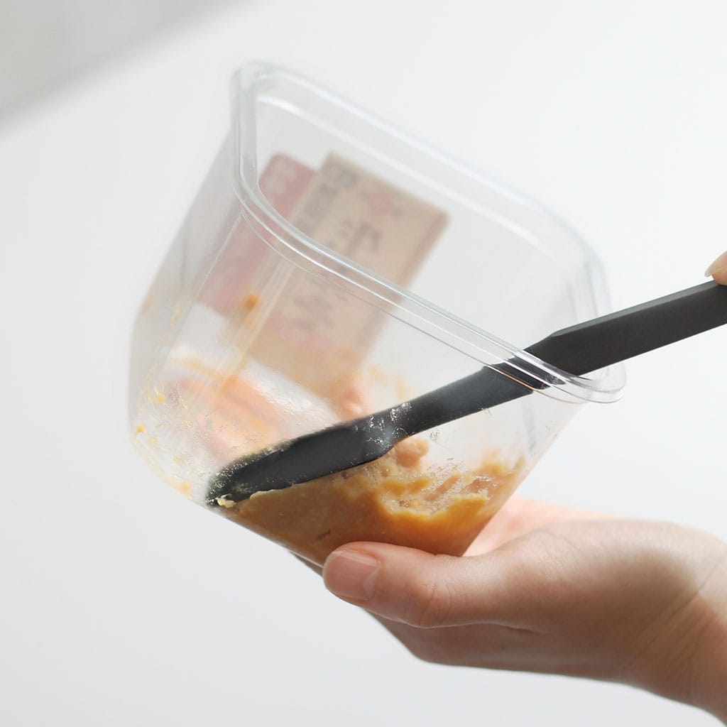 角のある容器の内側に沿わせる公式使用例です。